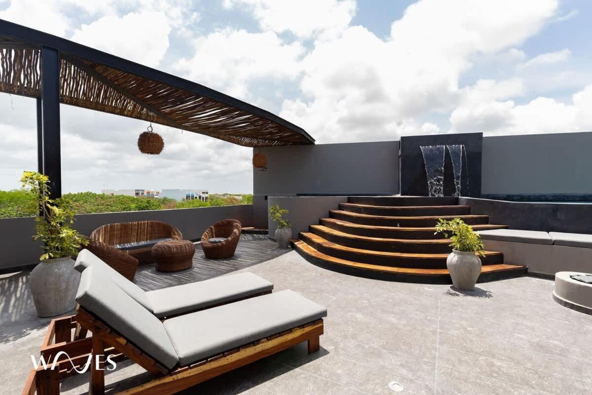Luminous 2 Bedroom With Roof Pool Close To Zone By Waves Management *